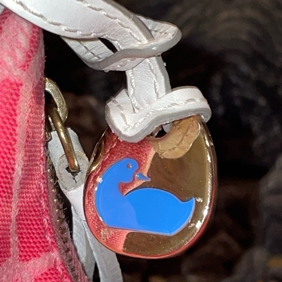 Dooney & Bourke pink white monogram bucket hobo purse Barbie - Picture 3 of 6